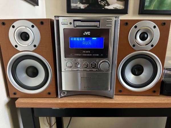 JVC Mini Stereo System