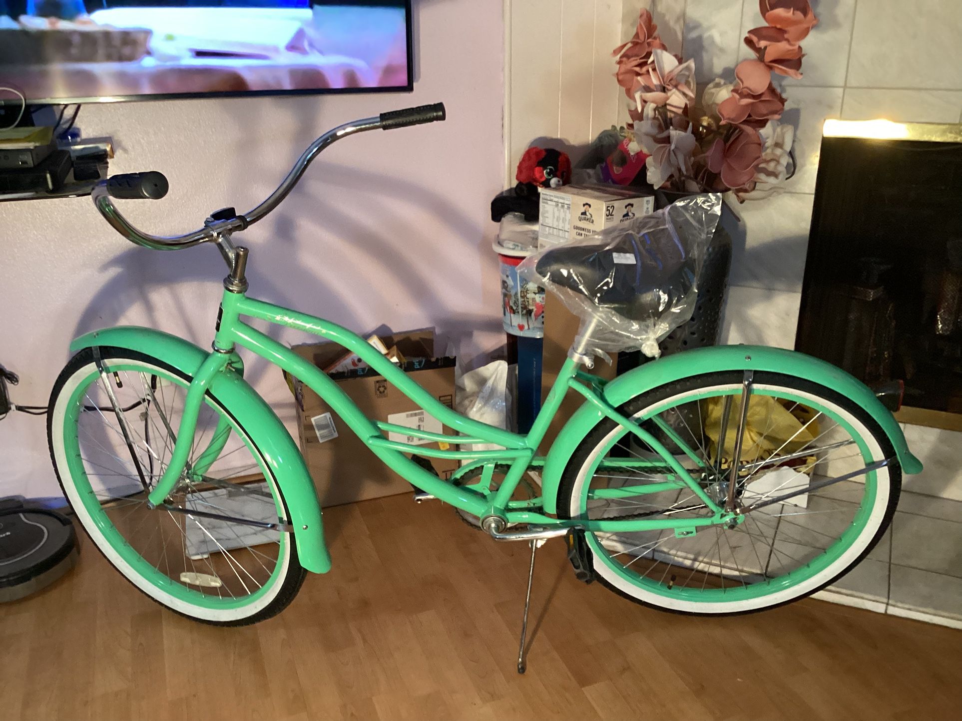 26 Beach Cruiser Freedom San Diego New Bike For Womens Excellent Condition $175