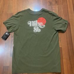 Nike shirts 