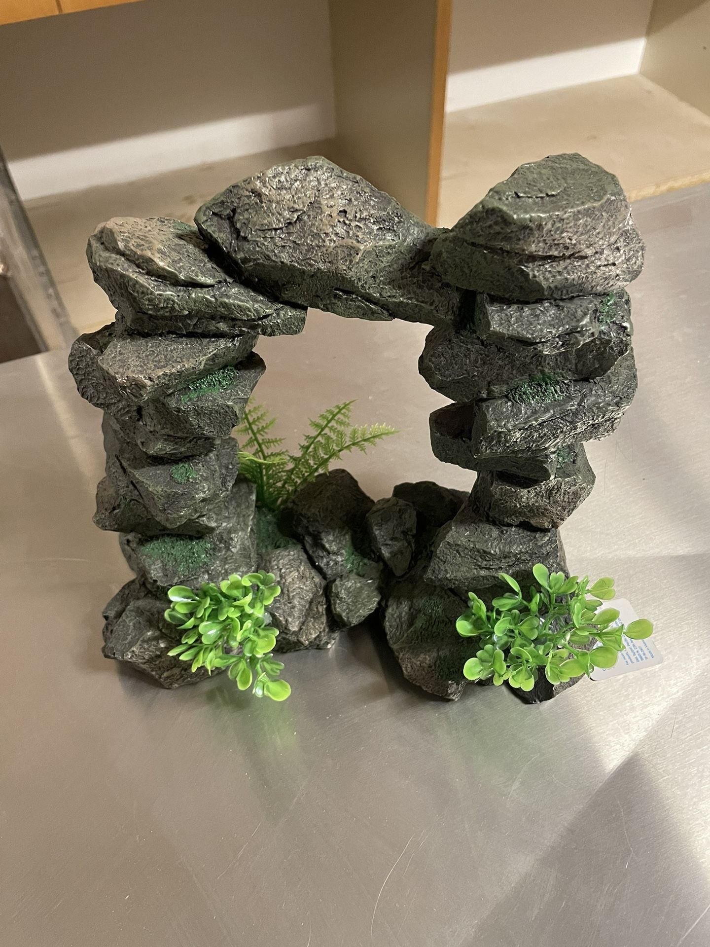 Natural Rock Cavern Aquarium Ornament 