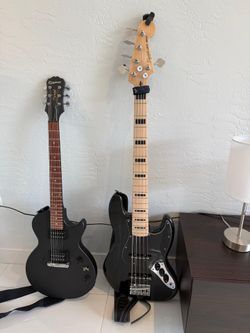 Squier by Fender Active Jazz Bass