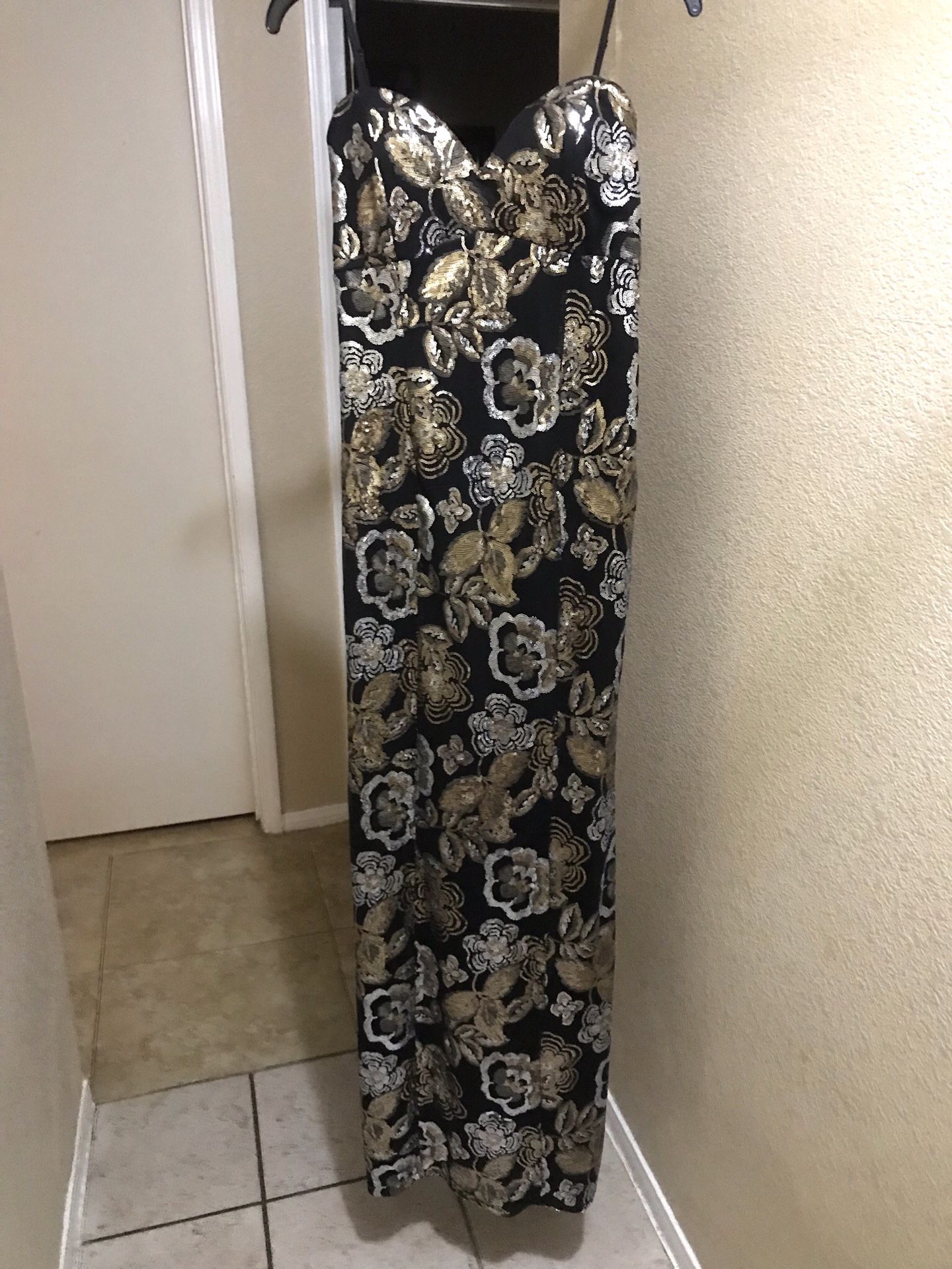 Black, Floral, Gold & Silver Sequin Prom Dress Size 13