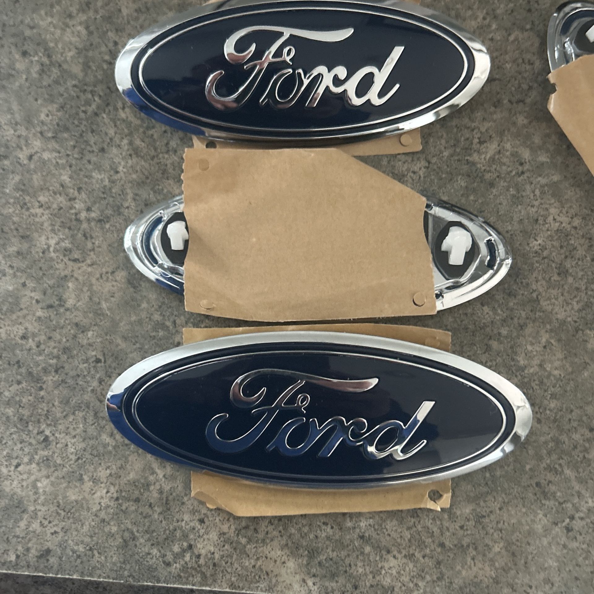 Ford emblems