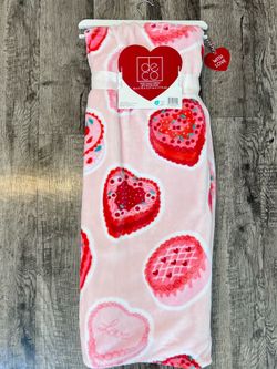 Pink Heart Cakes Soft Plush Throw NEW