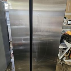 2024 Samsung SmartThings Bespoke Stainless Steel Side-By-Side Refrigerator 