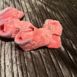 New Baby Uggs!! Sizes 0-1 and 2-3