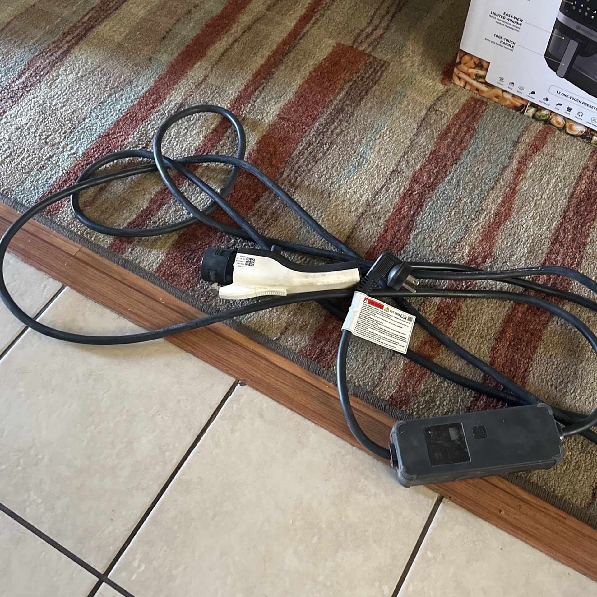Electric Chargin For Hunday Tucson 2022 In Good Condition