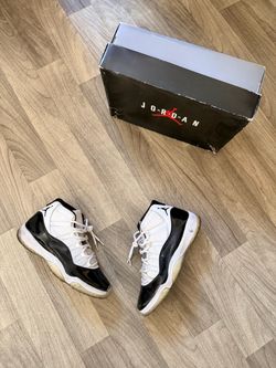 Air Jordan 11 “Concords”