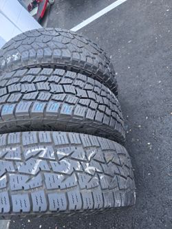 Only 3 used tires Lt 265 75r16 diferent brand ,but really good tires $150.00
FIRM PRICE, FIRM PRICE 
PLEASE DON'T ASK FOR DICOUNT
POR FAVOR NO PREGUNT