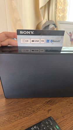 Sony cd,https://offerup.com/redirect/?o=dXNiLmZt .Bluetooth remote great sound