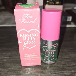 Too Faced Kissing Jelly Gloss Green Apple