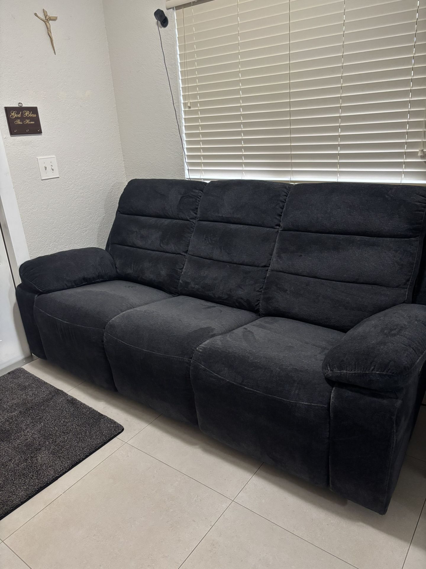 Electric Reclining Sofa