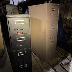 2 Filing Cabinets Metal 4 Drawers Used 20.00 For Both 