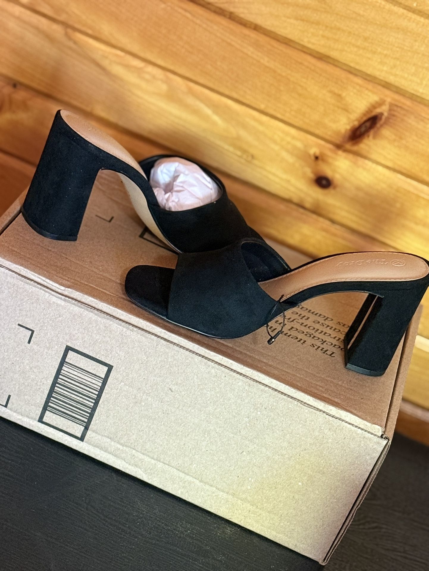 Black Peep Tie
