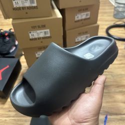 ADIDAS YEEZY SLIDE GRANITT 