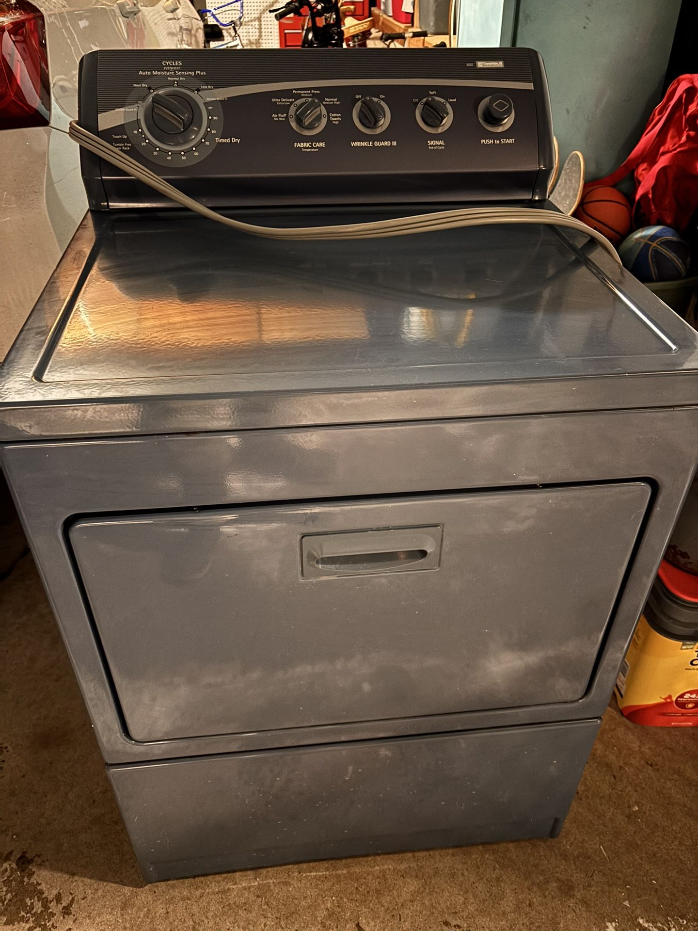 Very Nice Electric Dryer Works Great Pick Up Milwaukee Area Or Can Deliver For $25 Fee