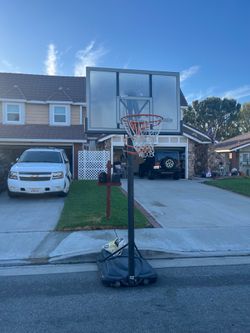 Basketball hoop