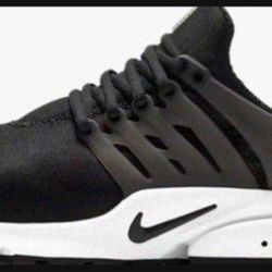 Nike Air Presto Black White Sneakers Shoes -  Women's Size 6 .