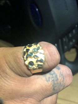 10k men’s pinky ring