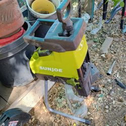 Electric Wood Chipper.
