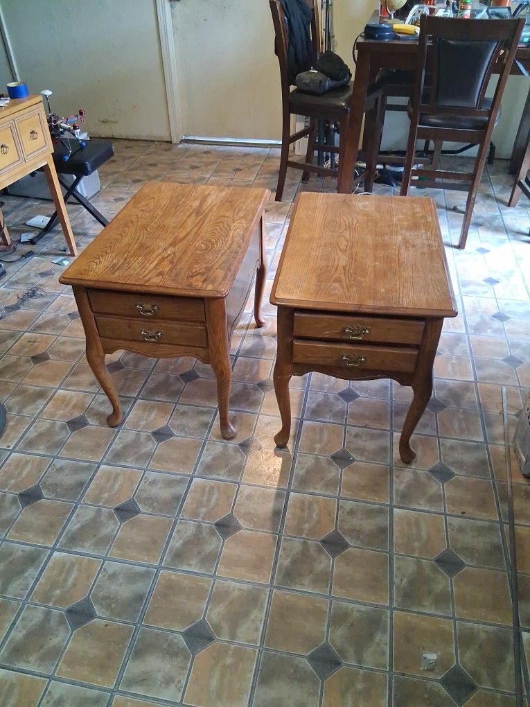 Antique  End Tabes Solid Oak Nice