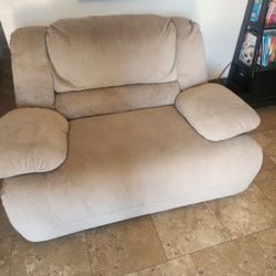 Oversized Recliner