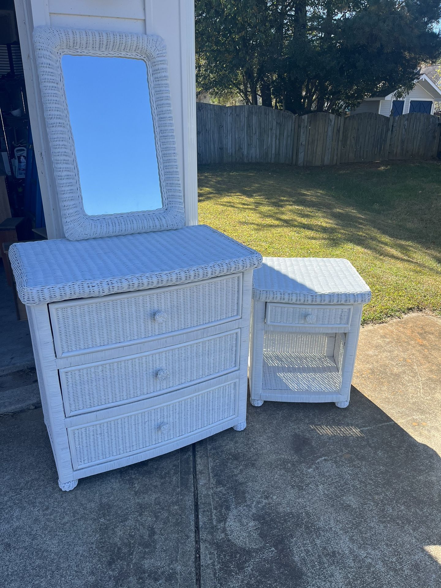 Pier 1 Wicker Bedroom Set