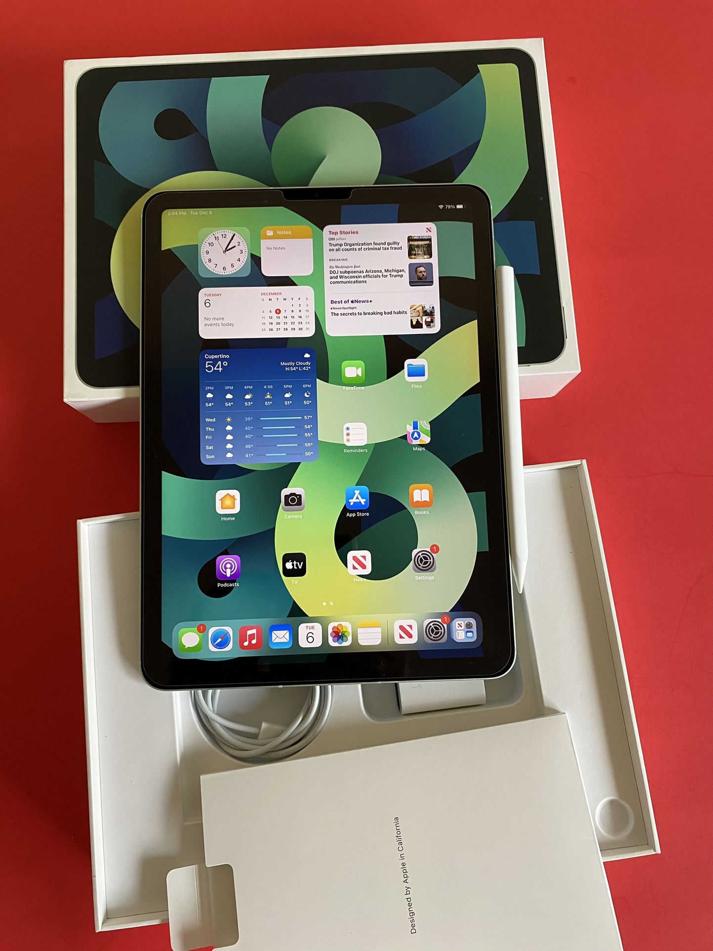 256GB Apple IPad Air 4th Generation (10.9” Liquid Retina/ 2020 Model) Wifi +Cellular (AT&T/T mobile etc) with pen, Keyboard & Accessories