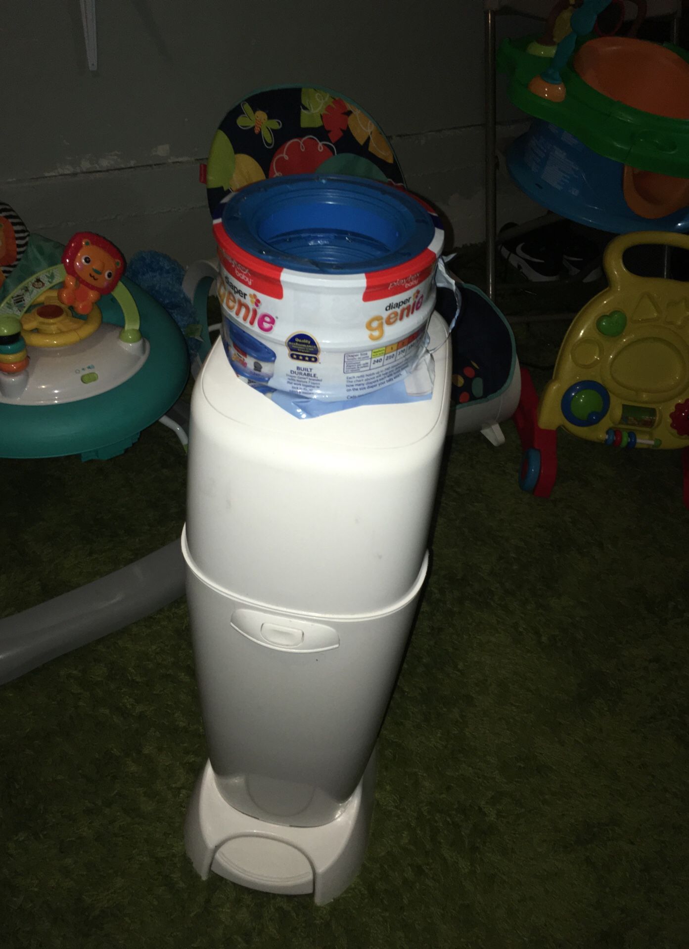 Geenie diaper trash can