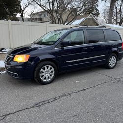 2014 Chrysler Town & Country Touring