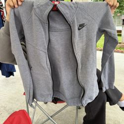 Nike Sweater