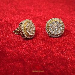 Fancy VVS 1.01 CTW Diamond earring in 14K Yellow Gold 