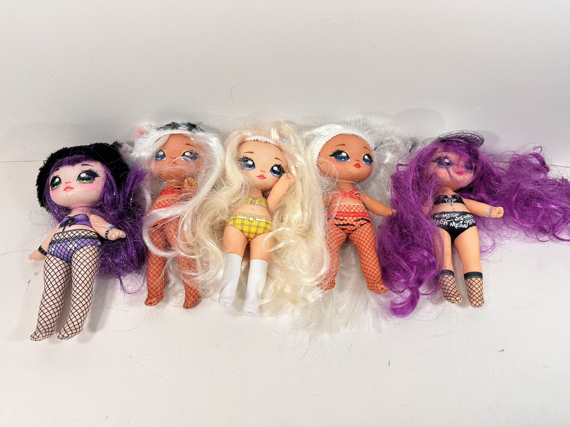 Lot Of 5 Na Na Na Surprise Dolls