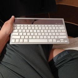 Logitech Solar Powered Wirelss Keyboard