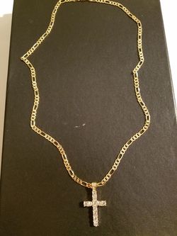 14k gold filled Figaro chain, with cross pendant, with stamp!