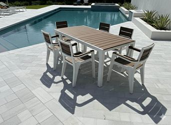 outdoor furniture Set LIKE NEW