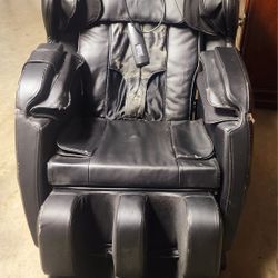 Pre-Owned Real Relax Favor 03 Massage Chair