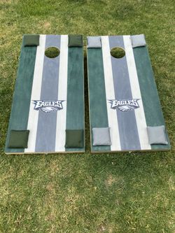Custom Cornhole Boards with bags