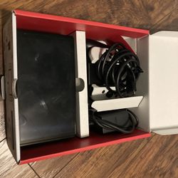 Nintendo Switch Olde with game