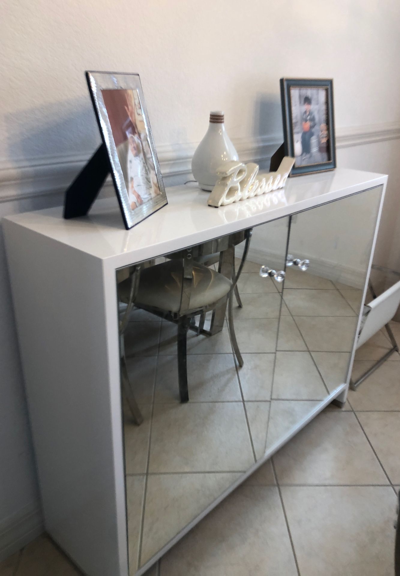 Modern white and glass cabinet