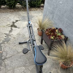 Compact home stepper