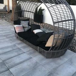 Outdoor Furniture 