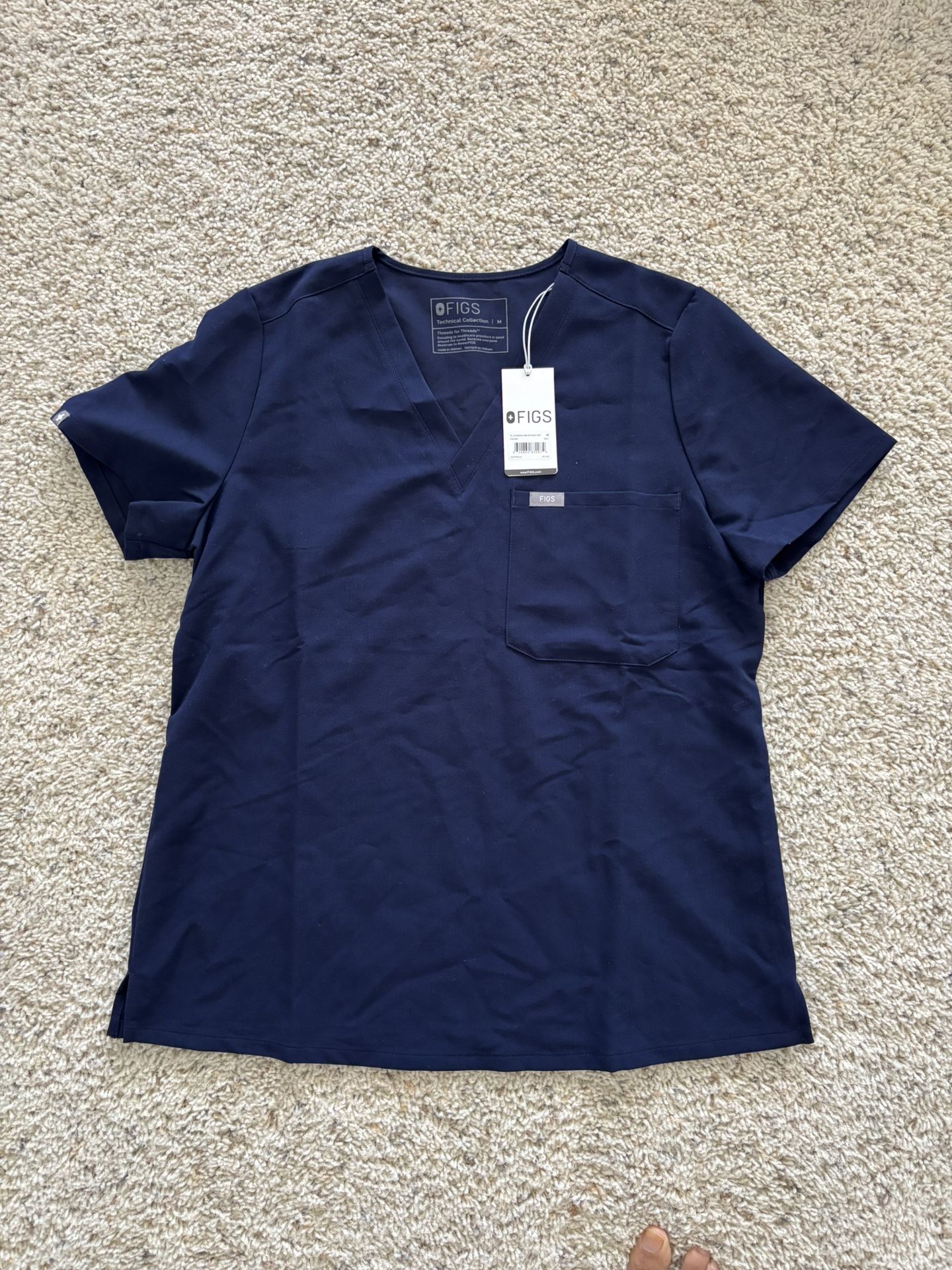 Brand New FIGS Scrub Set - Catarina Top & Zamora Joggers (Navy, M)