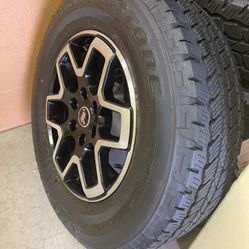 2023 Ford Bronco 5 Wheels And Tires Also Bumpers And Grill 