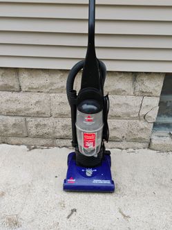 Bissell Power Force Helix Vacuum Cleaner With Attachments- READ