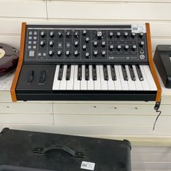 Synthesizer