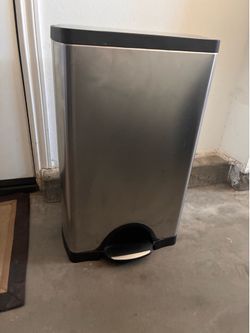 Trash can, Never used