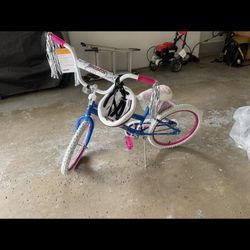 Huffy girl’s bicycle