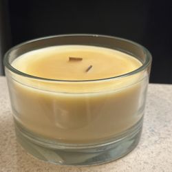 Dual Wood Wick Candle With White Teak Fragrance 