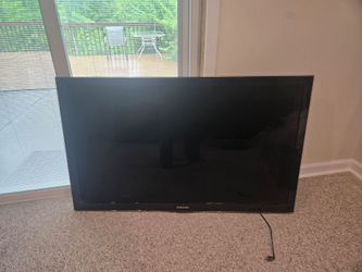 Samsung 54" TV with Wall Mount